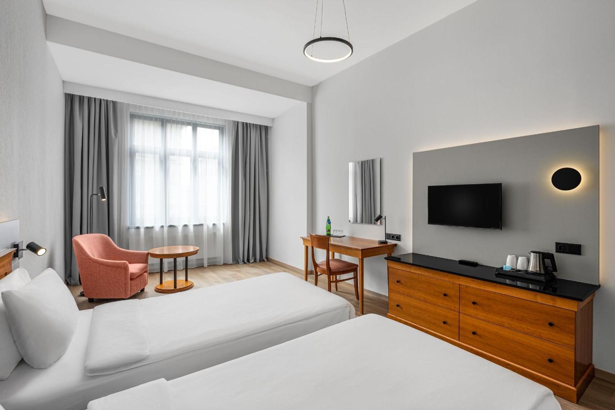 Superior Plus Twin Room