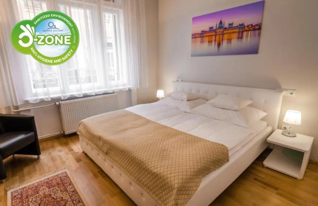 Anabelle Bed And Budapest-1